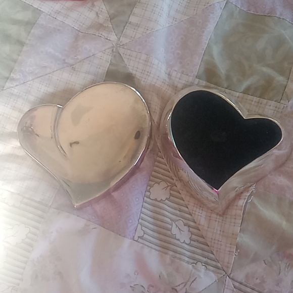 Metal heart box - Picture 3 of 3